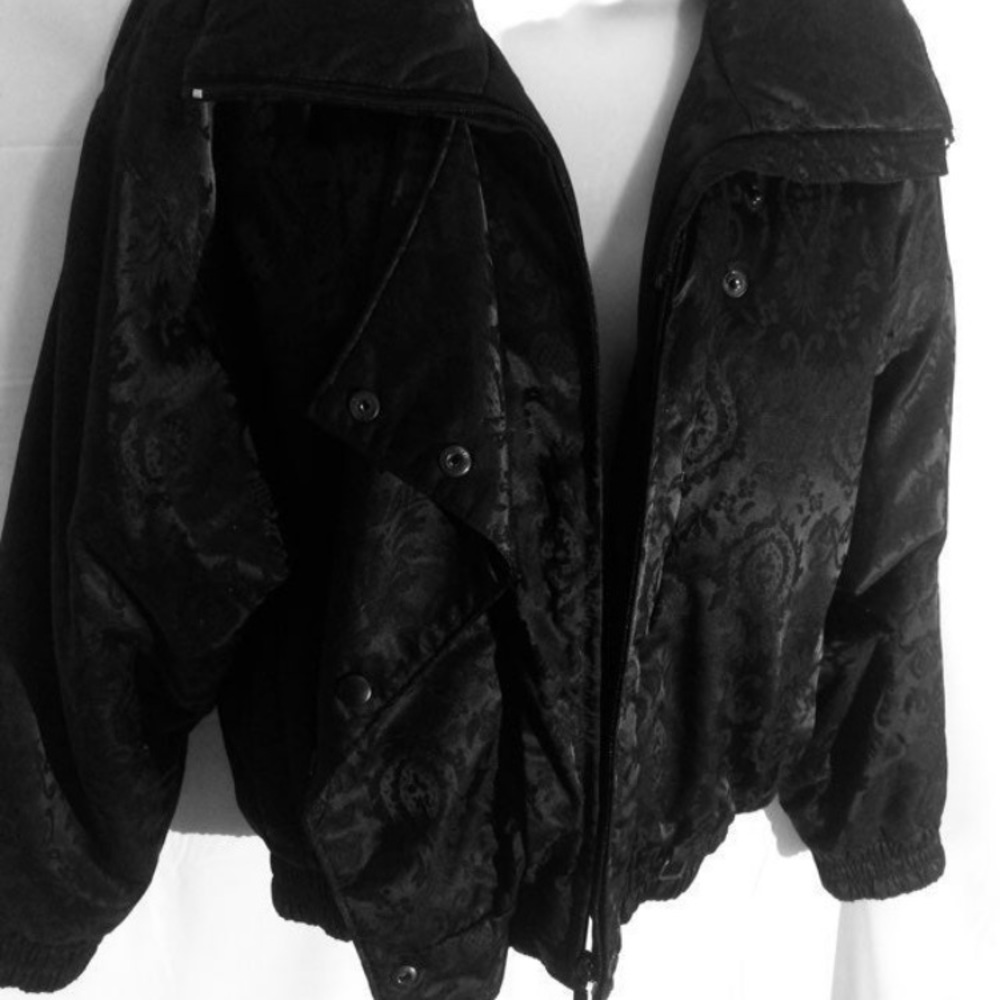 Black Patterned Jacket - image 3